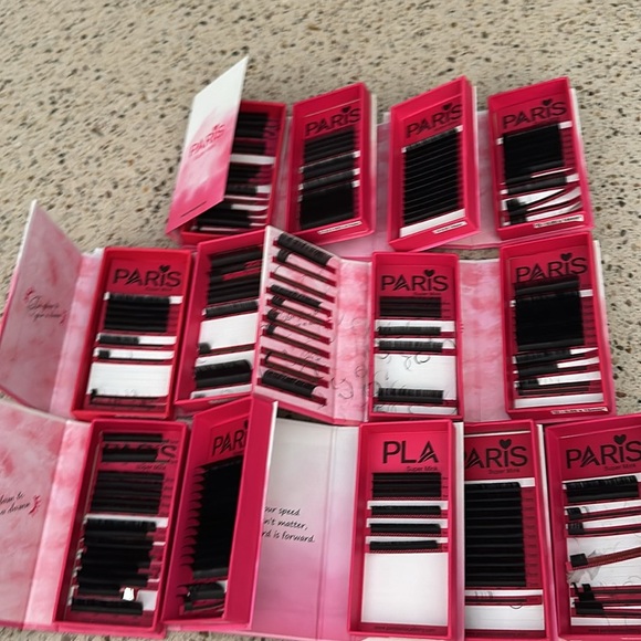 Paris PLA Super Mink Eyelashes clusters Bundle - Picture 7 of 7